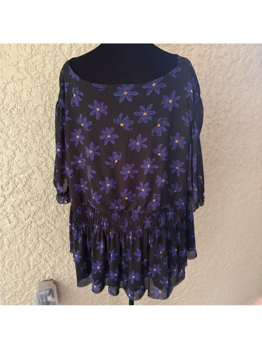 Ava & Viv 3X Black blue yellow Floral Smocked Peplum Top - Picture 6 of 12